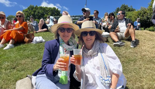 Fans on Henman Hill