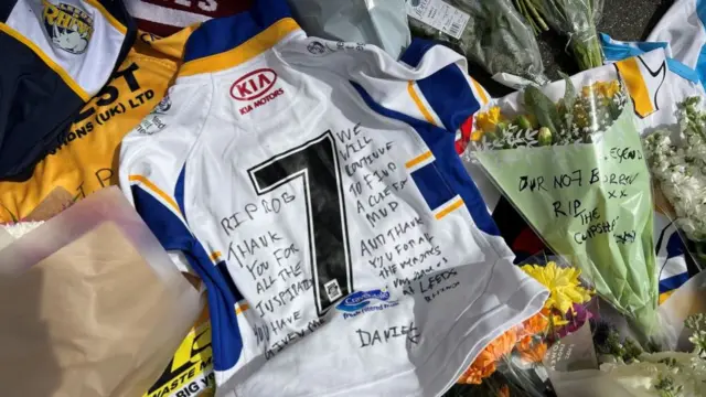 Tributes to Rob Burrow