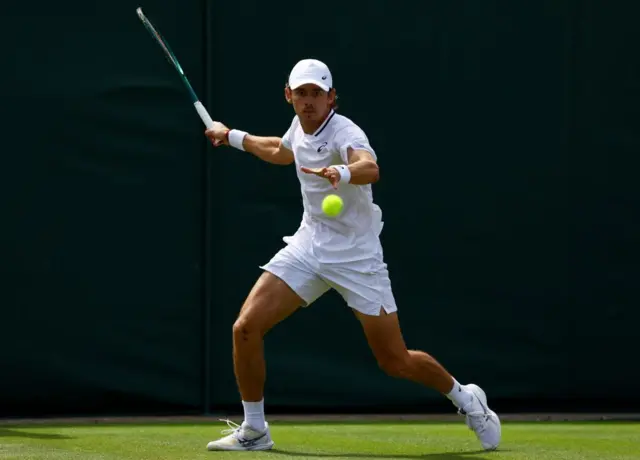 Alex De Minaur forehand