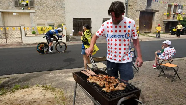 The Tour de France, a fan does the barbecue