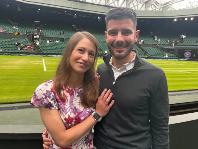 Anna and Gabrielli, fans on Centre Court