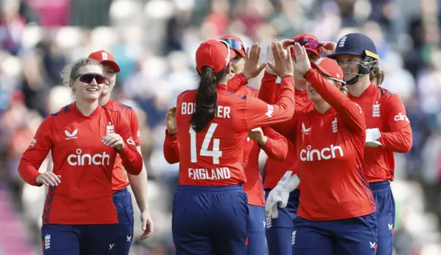 England Women’s players celebrate after taking the wicket of New Zealand Women’s Amelia Kerr during the first T20 International at Utilita Bowl, Southampton