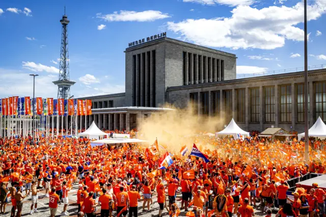 Netherlands fans