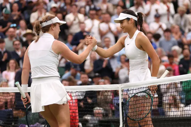 Emma Raducanu and Lulu Sun at net