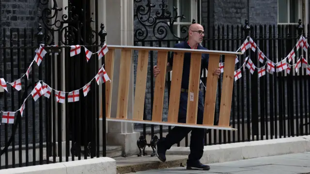 Removal from Downing St 10