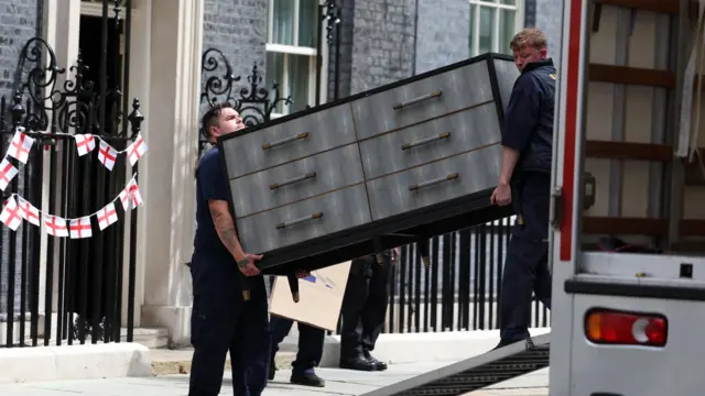 Removal from Downing St 10