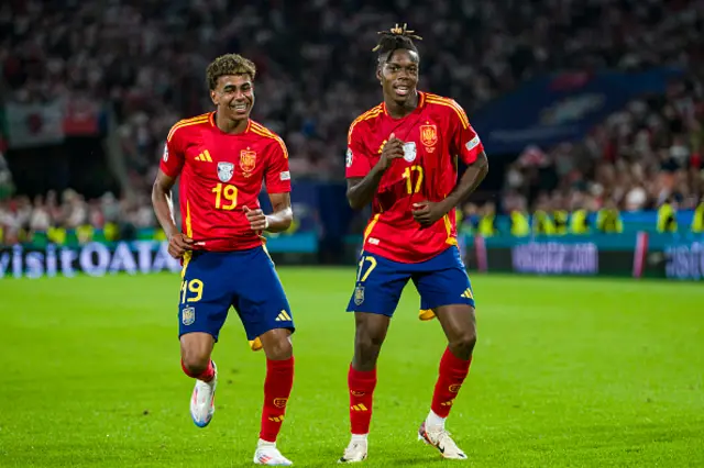 Nico Williams of Spain (R) celebrates his goal with teammate Lamine Yamal