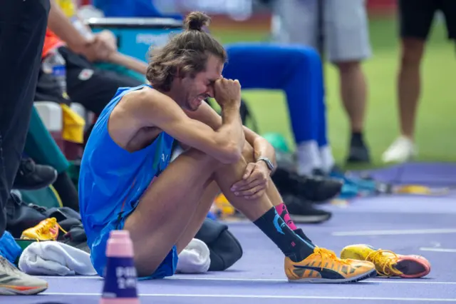 Gianmarco Tamberi in anguish after three failed attempts during high jump qualifying