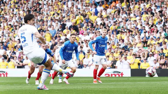 Pascal Struijk scores for Leeds