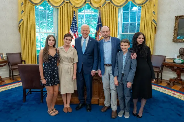 Joe Biden with Vladimir Kara-Murza and family