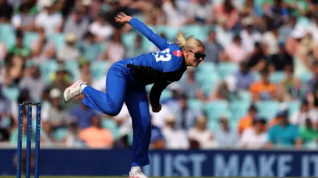 Sarah Glenn of London Spirit bowls during The Hundred Eliminator match between Oval Invincibles Women and London Spirit Women