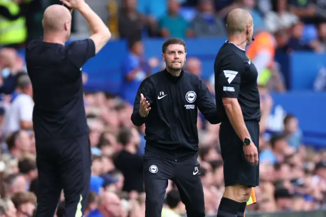 Hurzeler appeals to the fourth official