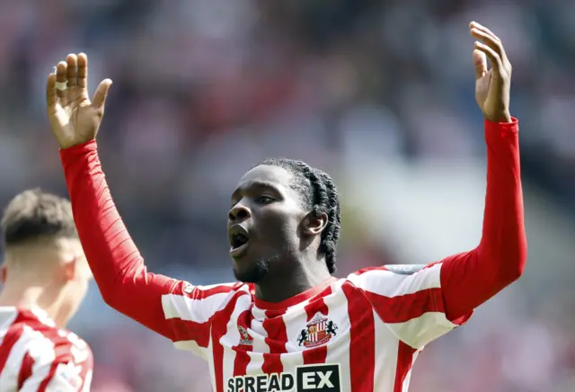 Sunderland's Eliezer Mayenda celebrates scoring their side's fourth goal