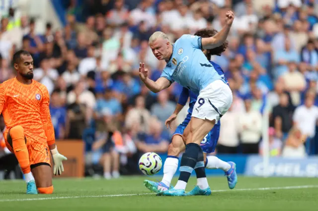 Erling Haaland scoring