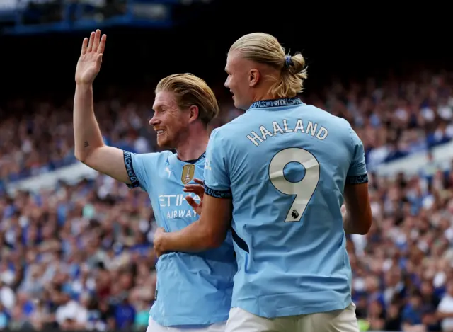 De Bruyne and Haaland celebrate the opener