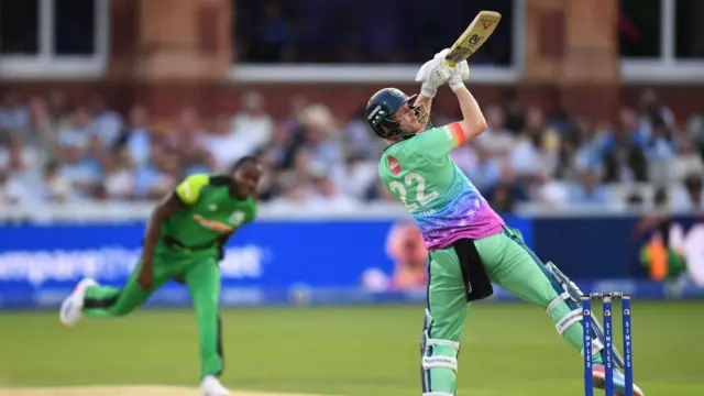 Jordan Cox of Oval Invincibles bats against Jofra Archer during The Hundred Final