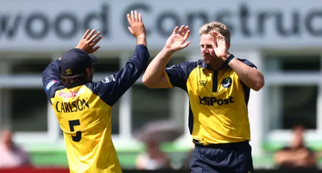 Glamorgan's Kiran Carlson and Timm van der Gugten