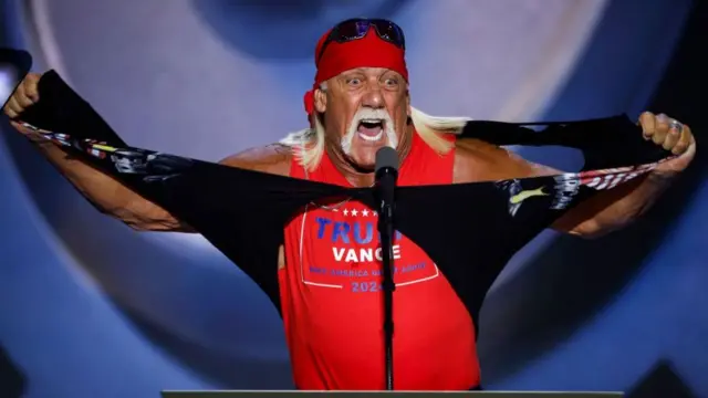 Hulk Hogan tears off his singlet at the Republican National Convention