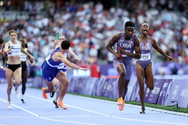 Shamier Little hands the baton to Bryce Deadmon