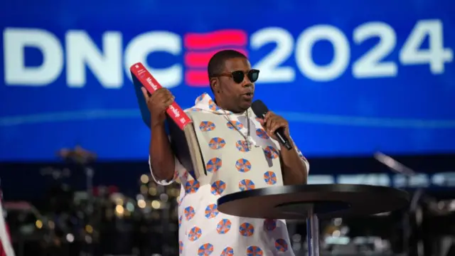 Actor Kenan Thompson rehearses ahead of the start of the third day of the Democratic National Convention (DNC) at the United Center on August 21, 2024 in Chicago, Illinois.