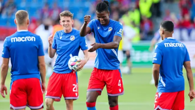 Plzen players warming up