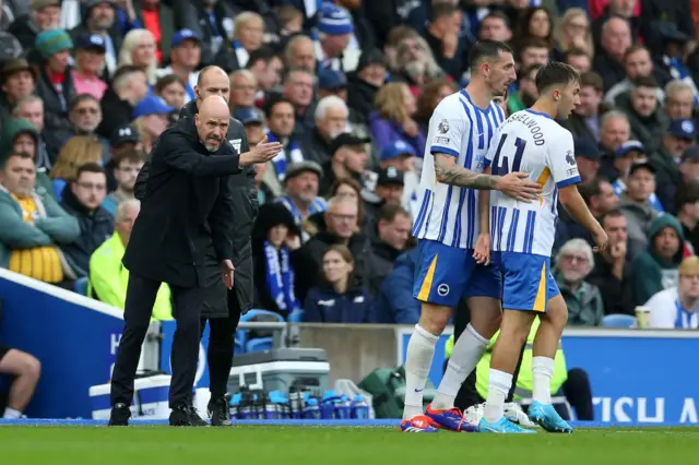 Ten Hag issues instructions as Dunk and Hinshelwood discuss tactics