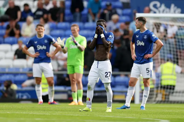 Idrissa Gueye of Everton reacts