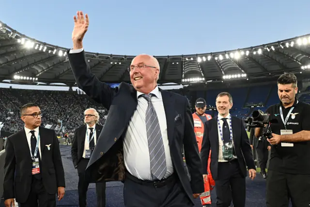 Sven-Goran Eriksson waves