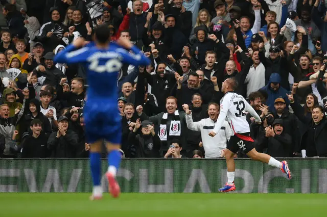 Emile Smith Rowe of Fulham celebrates