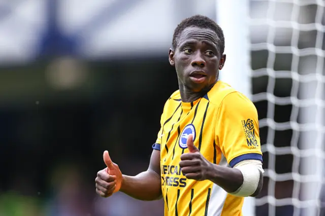 Yankuba Minteh of Brighton and Hove Albion reacts