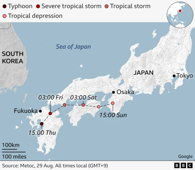 Map of Typhoon Shanshan making its way across southern Japan