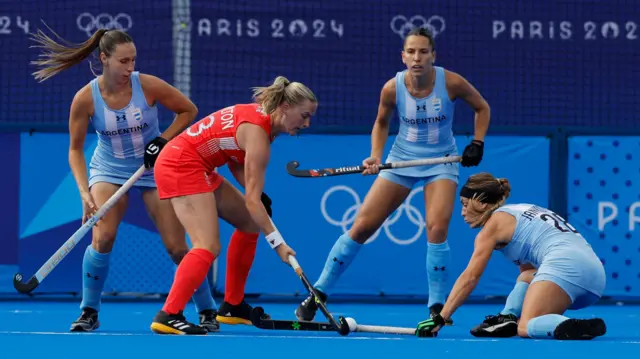 Great Britain's Sophie Hamilton is tackled by Julieta Jankunas of Argentina during the Paris 2024 Olympics