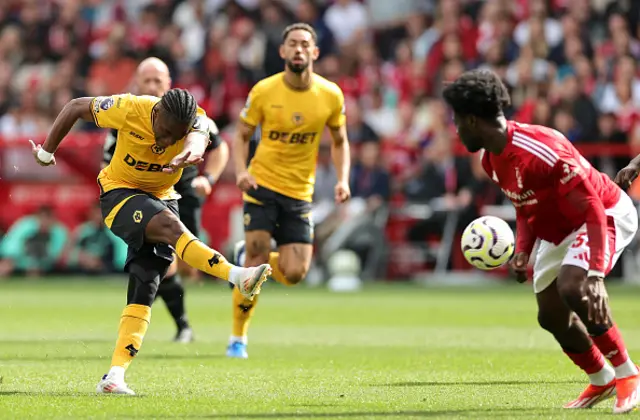 Jean-Ricner Bellegarde of Wolverhampton Wanderers scores his team's first goal