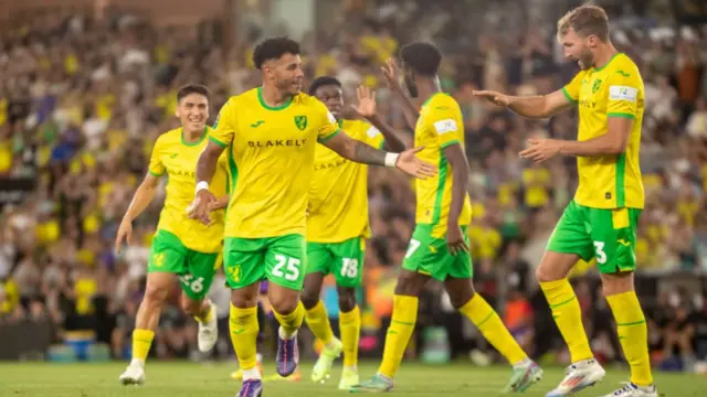 Onel Hernandez of Norwich City is celebrating after making it 4-2 during the Carabao Cup match between Norwich City and Stevenage at Carrow Road