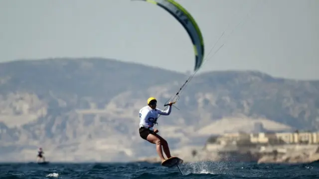 Eleanor Aldridge in kiteboarding