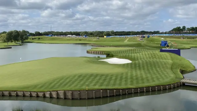 The 18th green at Le Golf National