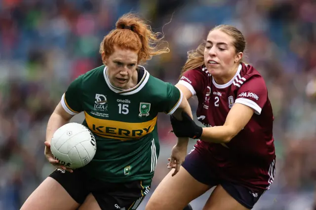 Kerry's Louise Ní Mhuircheartaigh with Maryanne Jordan