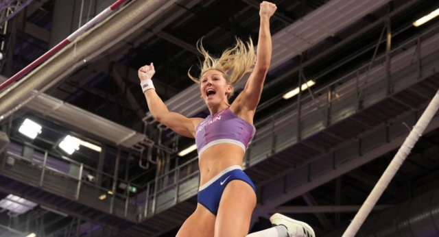 s Molly Caudery celebrates gold in the Women's Pole Vault during day two of the World Indoor Athletics Championships