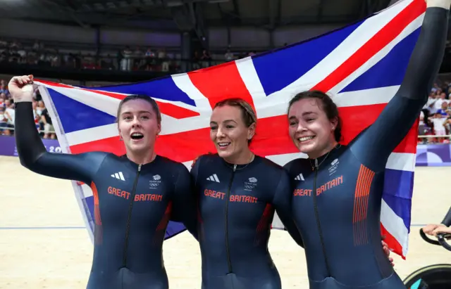 Katy Marchant, Sophie Capewell and Emma Finucane of Team Great Britain