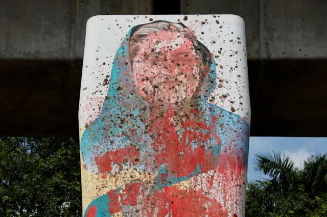 A vandalised mural of Sheikh Hasina in Dhaka. Photo: 5 August 2024