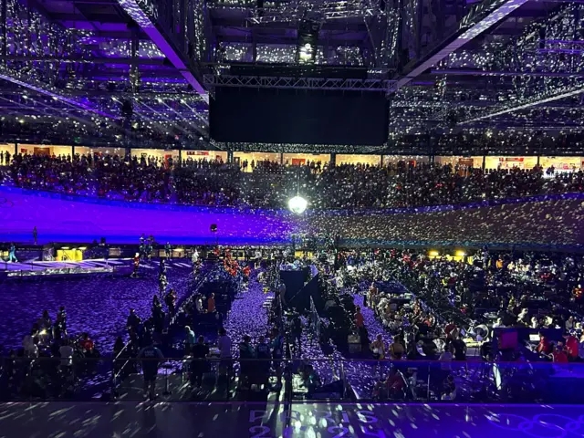 Disco ball in the velodrome