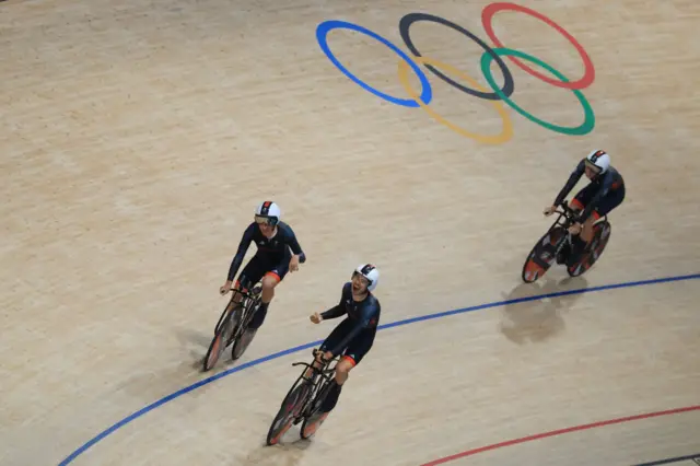 Gb celebrate after winning their pursuit semi-final