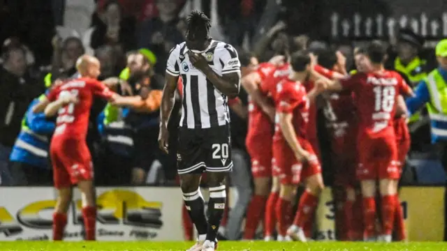 Brann celebrate