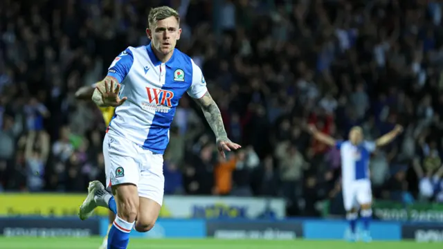 Sammie Szmodics celebrates