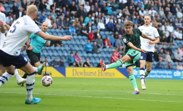 Oliver Arblaster scores for Sheffield United