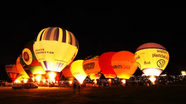 Night glow at the balloon fiesta