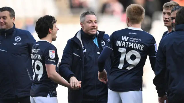 Neil Harris and Millwall players