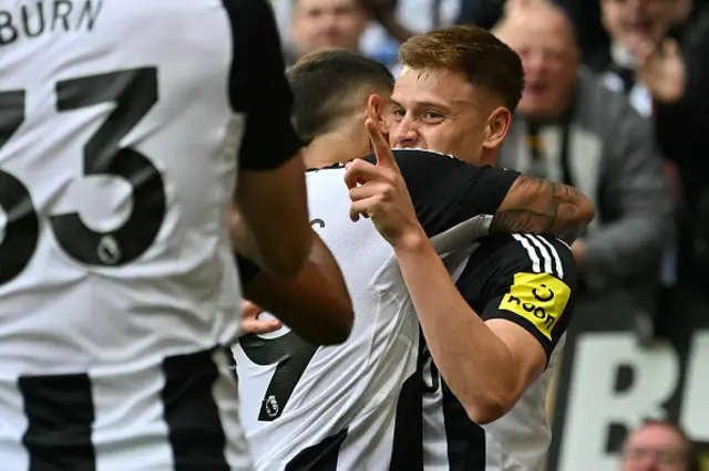 Harvey Barnes (R) celebrates