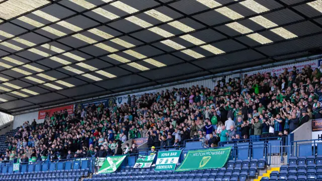 Hibs fans