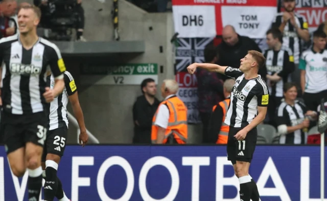 Newcastle United's Harvey Barnes celebrates